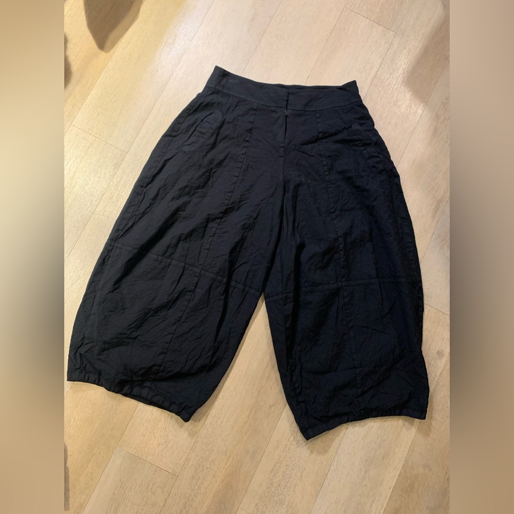 Metamorphoza Black Pants size Medium
